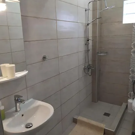 Ethra Luxury